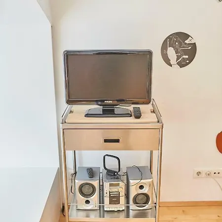 Casa *